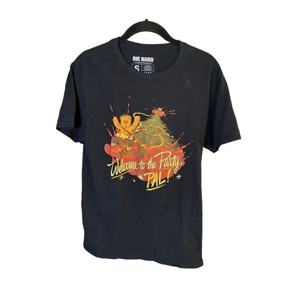 Loot crate exclusive, diehard gingerbread Christmas T-shirt, black med - Picture 2 of 4